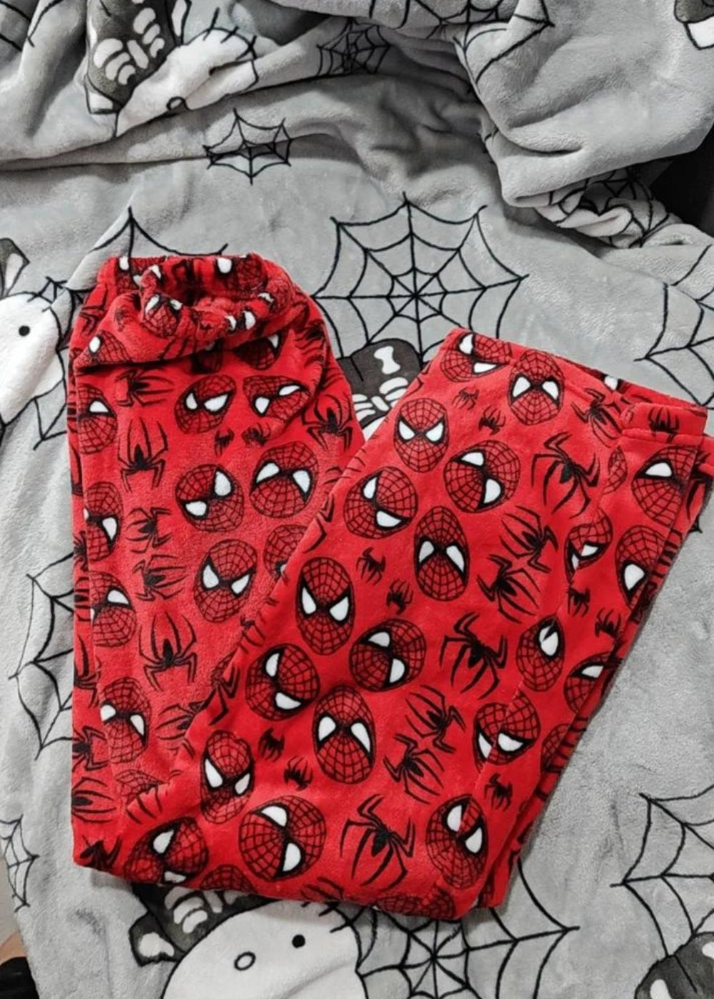 Hello Kitty Spider Man Loose Pajamas